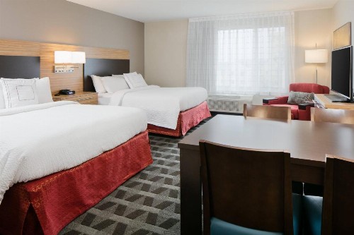 TownePlace Suites by Marriott Kansas City Airport - image 7