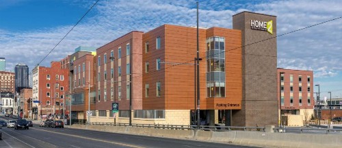 Home2 Suites Kansas City Downtown - image 2