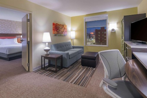 Home2 Suites Kansas City Downtown - image 20