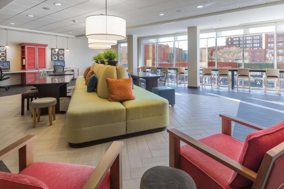 Home2 Suites Kansas City Downtown - image 4