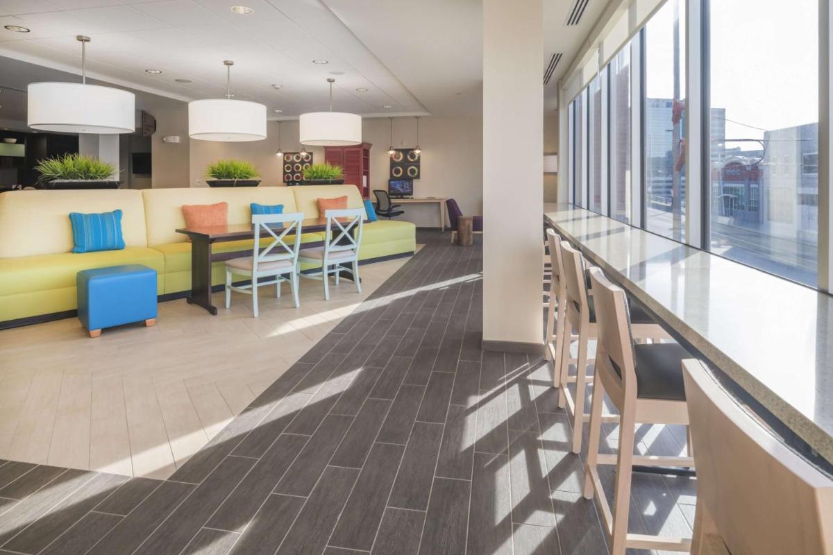 Home2 Suites Kansas City Downtown - image 6