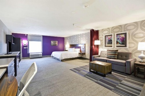 Home2 Suites by Hilton KCI Airport - image 2