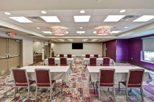 Home2 Suites by Hilton KCI Airport - image 25