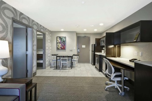 Home2 Suites by Hilton KCI Airport - image 4