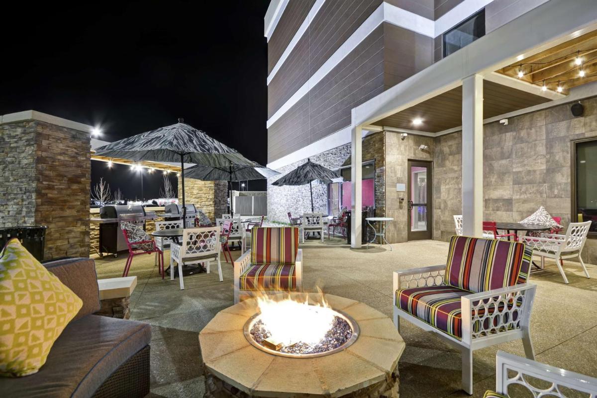 Home2 Suites by Hilton KCI Airport - image 5