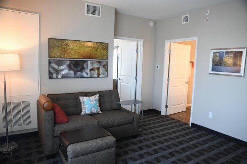 TownePlace Suites Kansas City At Briarcliff - image 10