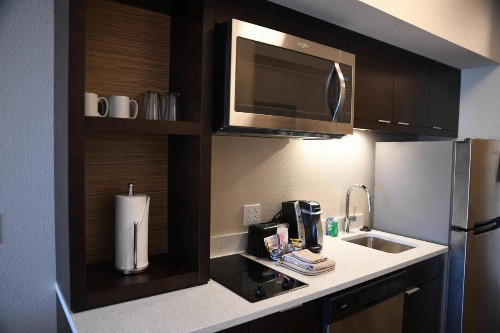 TownePlace Suites Kansas City At Briarcliff - image 13
