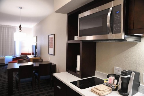 TownePlace Suites Kansas City At Briarcliff - image 6