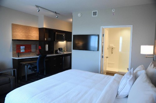 TownePlace Suites Kansas City At Briarcliff - image 8