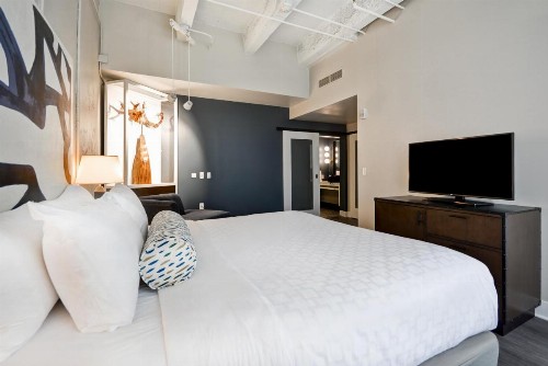 Hotel Indigo Kansas City - The Crossroads an IHG Hotel - image 50