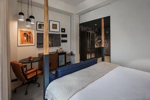 Crossroads Hotel - image 8