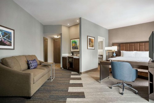 Hampton Inn Suites Kansas City Downtown Crossroads - image 23