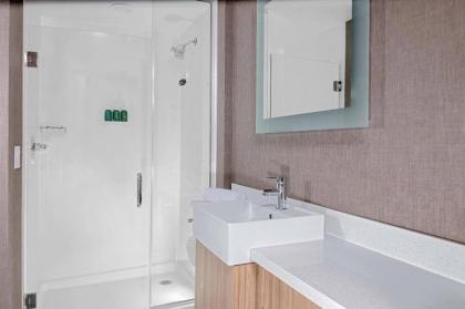 SpringHill Suites by Marriott Kansas City Plaza - image 12