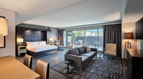 Loews Kansas City - image 32