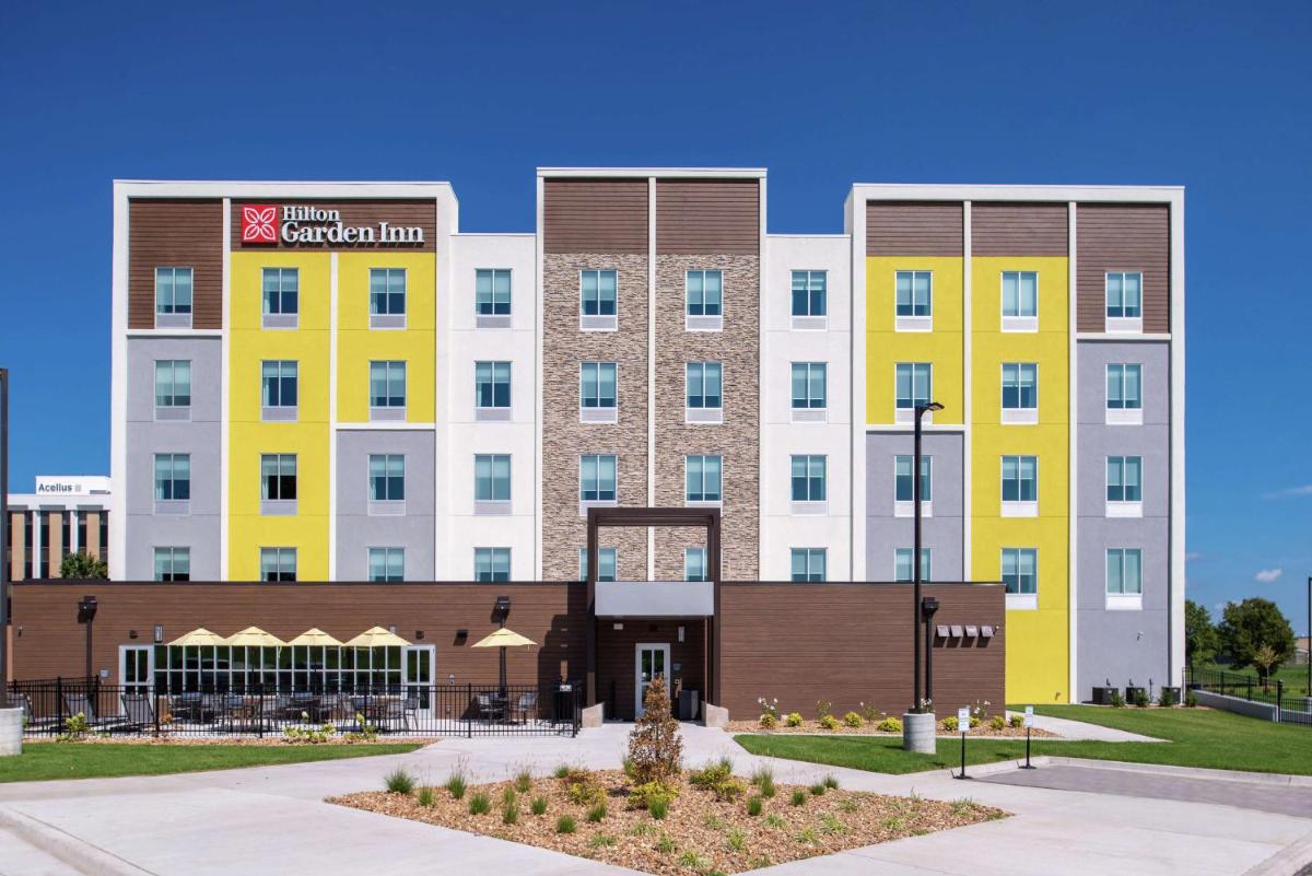 Hilton Garden Inn Kansas City Airport Mo - main image