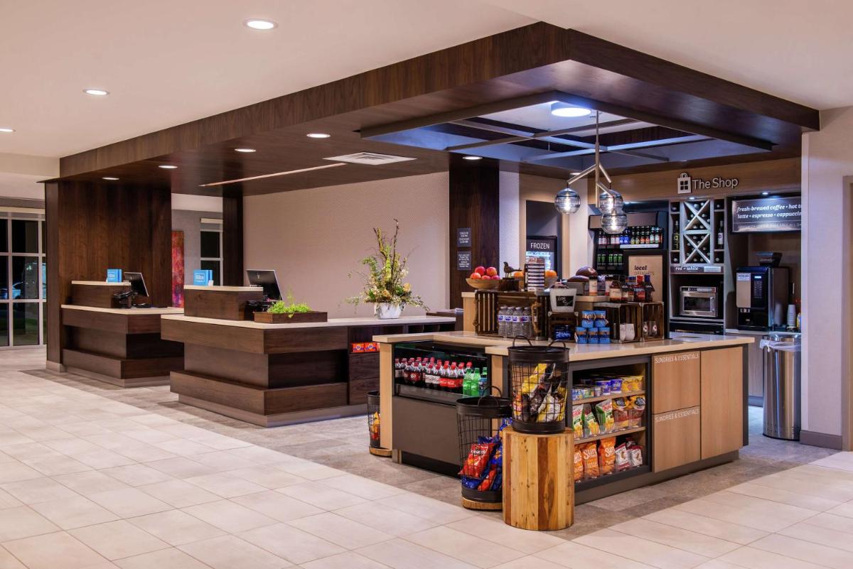 Hilton Garden Inn Kansas City Airport Mo - image 6