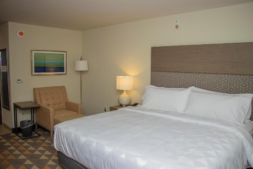Holiday Inn - Kansas City - Northeast an IHG Hotel - image 12