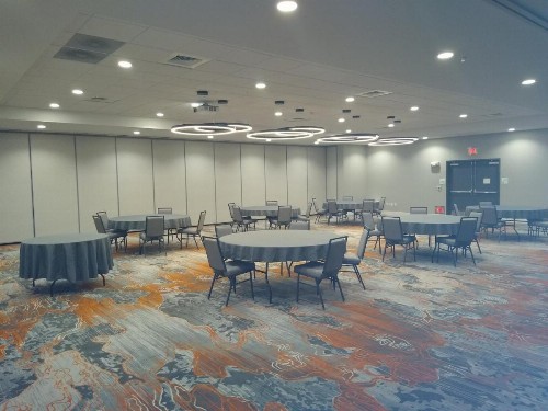 Holiday Inn - Kansas City - Northeast an IHG Hotel - image 33