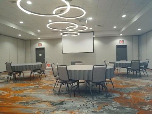 Holiday Inn - Kansas City - Northeast an IHG Hotel - image 34