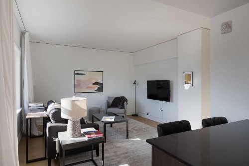 Comfy MW 1BR with Gym & WD by Zencity - image 7