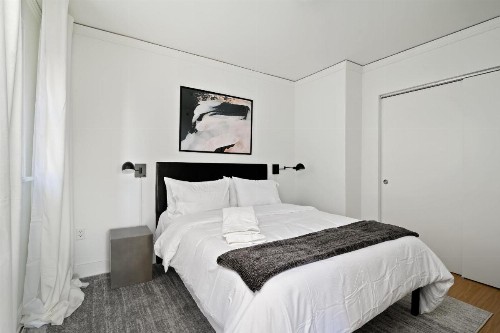Comfy MW 1BR with Gym & WD by Zencity - image 10