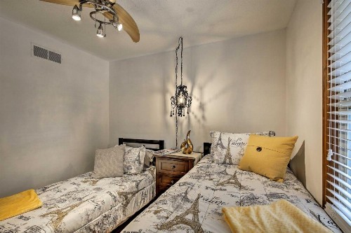 Pet-Friendly Getaway with Yard - 12Mi to Downtown KC - image 7