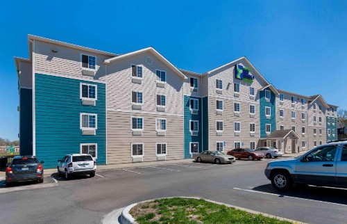 WoodSpring Suites Kansas City South - image 24