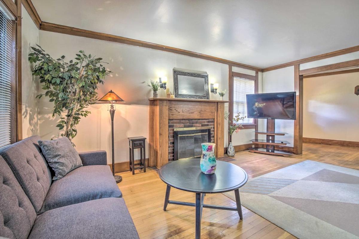 Pet-Friendly Escape 4 Mi to Dtwn Kansas City - image 2