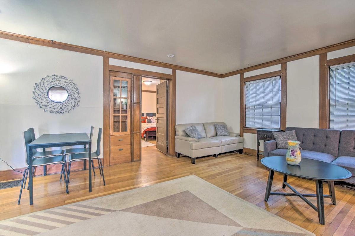 Pet-Friendly Escape 4 Mi to Dtwn Kansas City - image 6