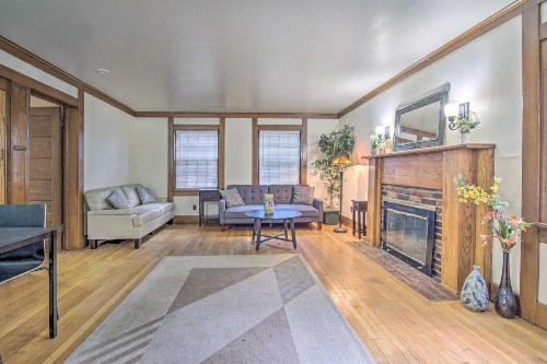 Pet-Friendly Escape 4 Mi to Dtwn Kansas City - image 7