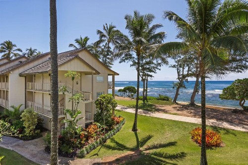 Aston Islander On The Beach - image 22