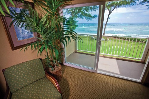 Kauai Coast Resort at the Beach Boy - image 3