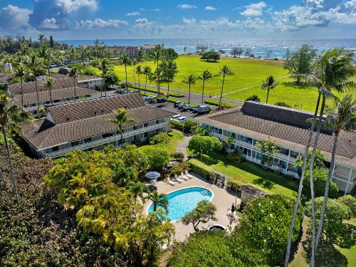 Plantation Hale Suites - image 1