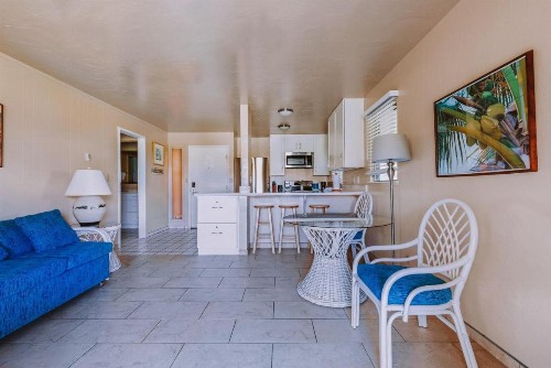 Plantation Hale Suites - image 11