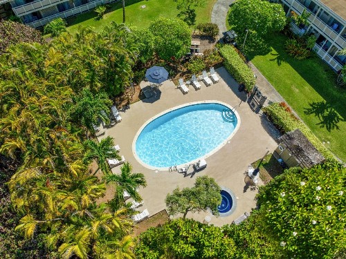 Plantation Hale Suites - image 20