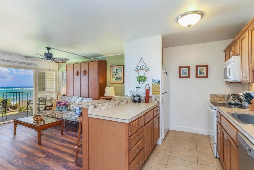 Kapaa Shore Resort #202 - image 3
