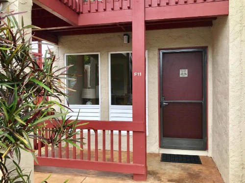 Village Manor F11 Kapaa Town Walk to Shops and Beach - image 5
