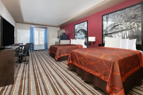 Super 8 by Wyndham Karnes City - image 25