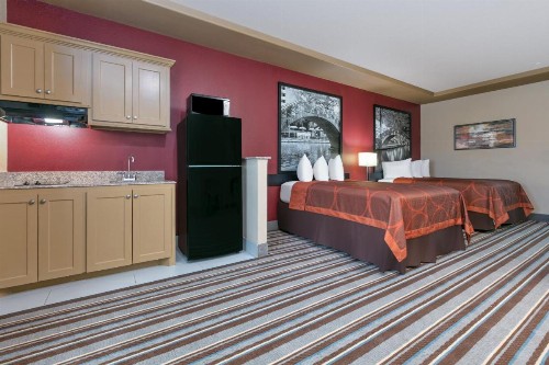 Super 8 by Wyndham Karnes City - image 34
