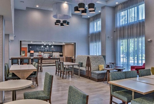 Hampton Inn & Suites Keene - image 27