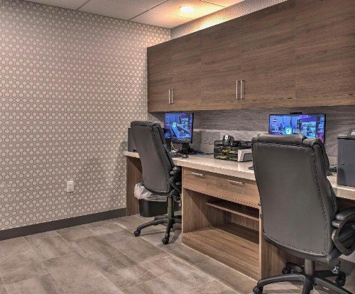 Hampton Inn & Suites Keene - image 6