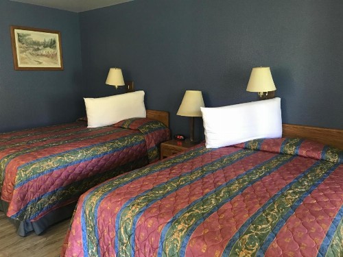Creekside Lodge - image 5