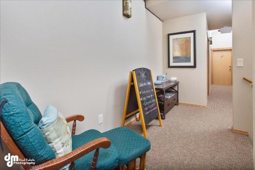 Kenai Airport Hotel - image 35