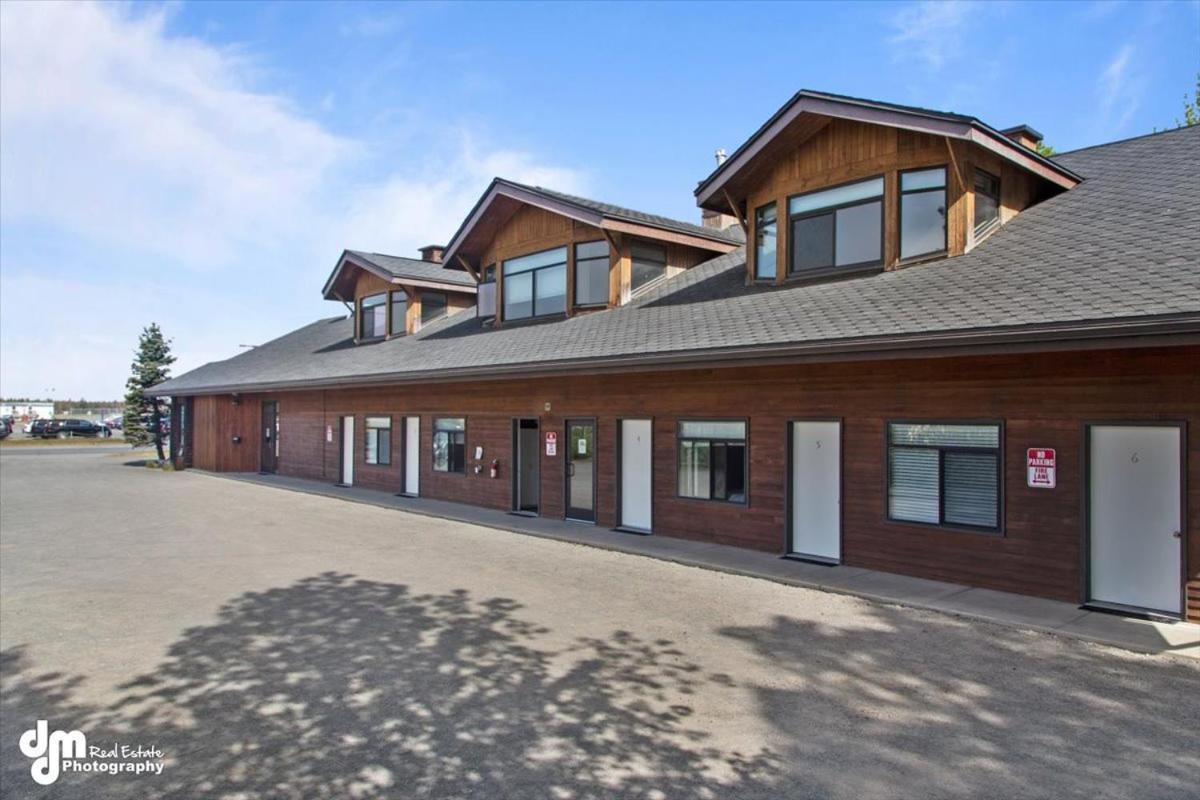 Kenai Airport Hotel - image 6