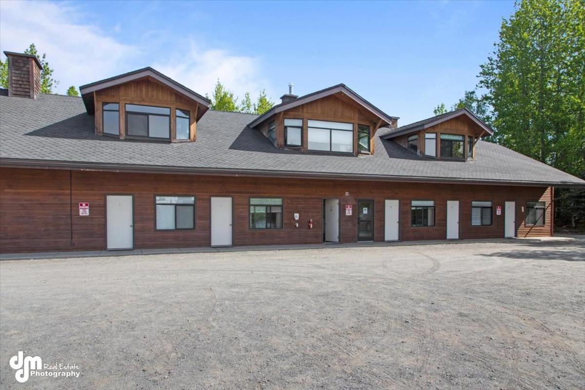 Kenai Airport Hotel - image 7