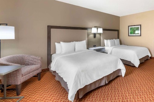 Best Western Plus Kendall Hotel & Suites - image 14
