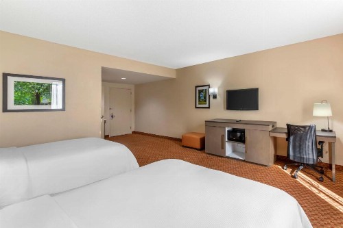 Best Western Plus Kendall Hotel & Suites - image 15