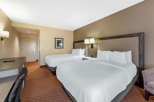 Best Western Plus Kendall Hotel & Suites - image 26