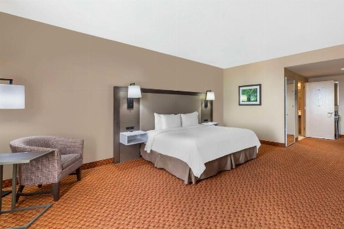 Best Western Plus Kendall Hotel & Suites - image 35