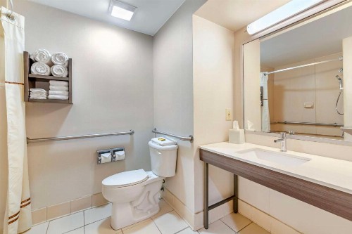 Best Western Plus Kendall Hotel & Suites - image 44
